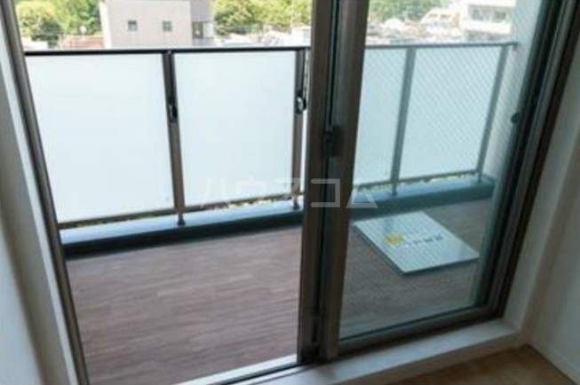 13/27 バルコニー