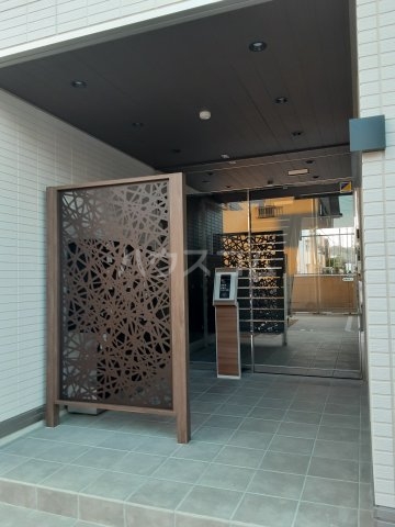 29/30 エントランス