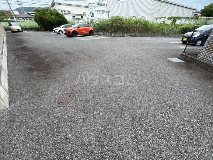 27/29 駐車場