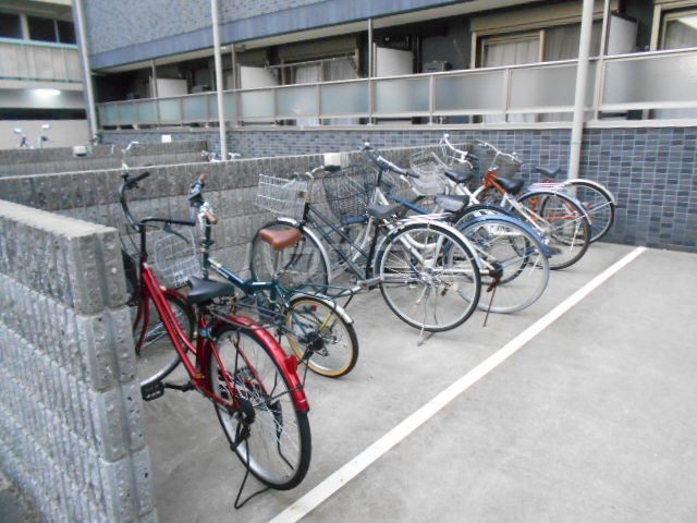 14/20 エントランス