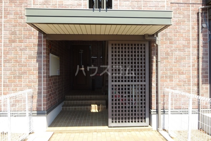 14/19 エントランス