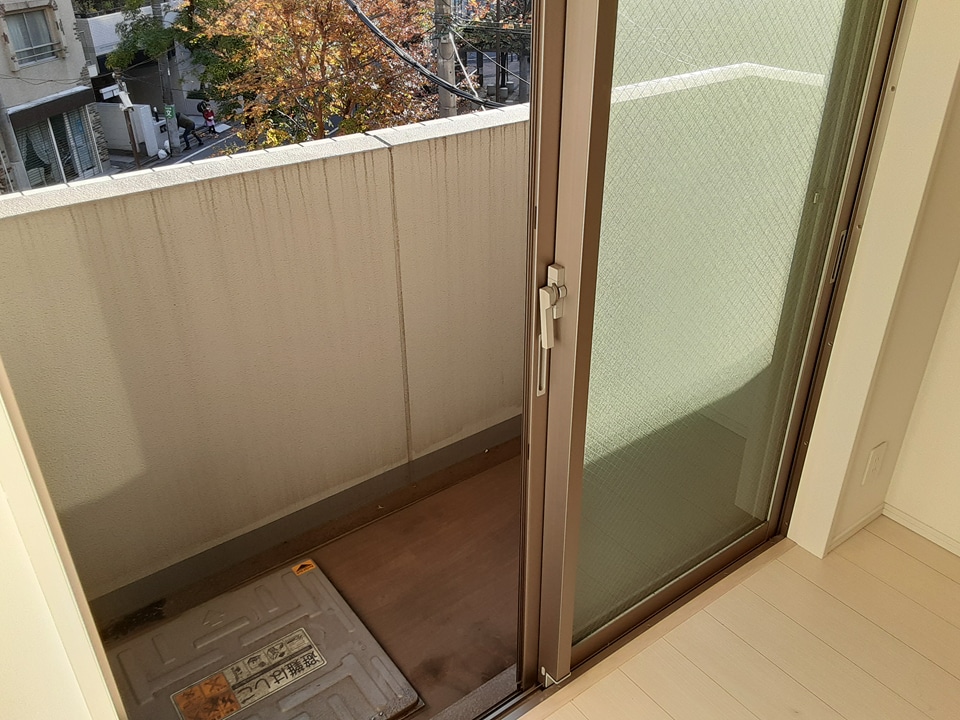 18/30 バルコニー