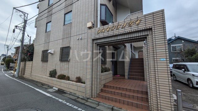 21/24 エントランス