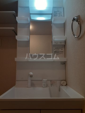 13/30 洗面