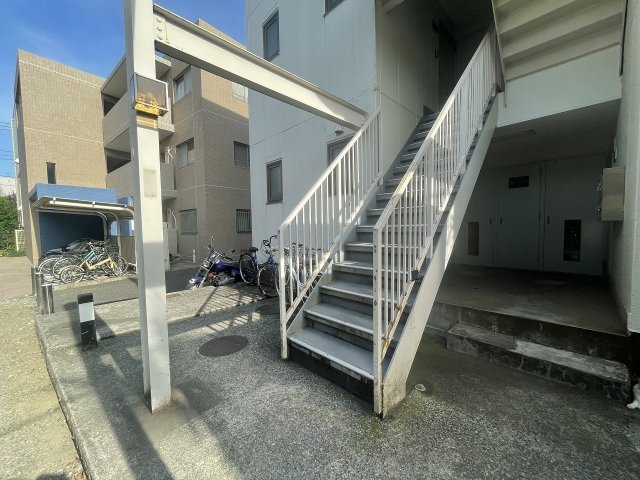 3/8 エントランス