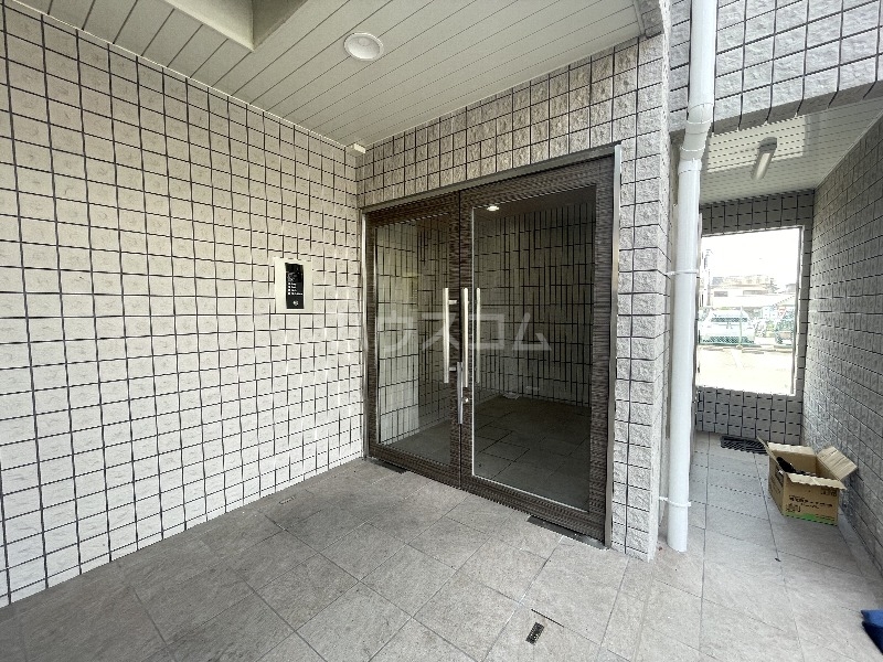 2/10 エントランス