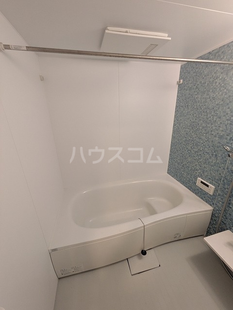 13/30 浴室