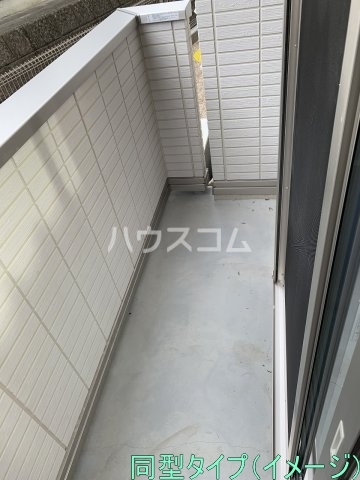 13/30 バルコニー