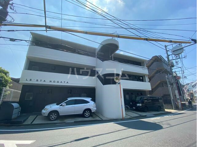 2/5 エントランス