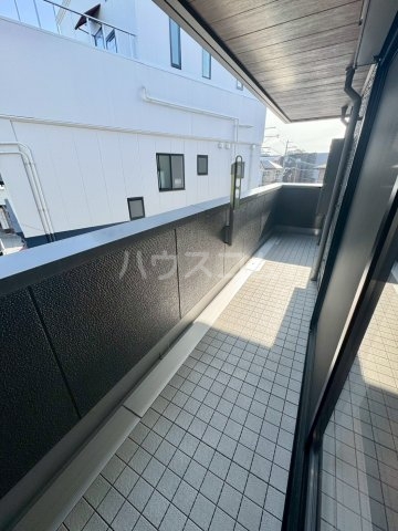 15/28 バルコニー