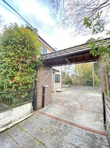 28/30 エントランス