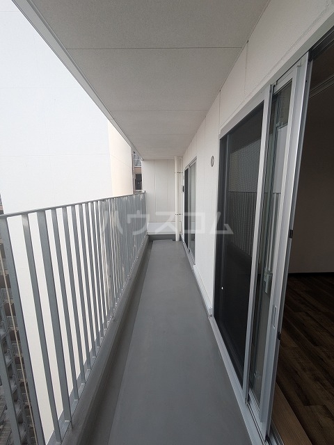 21/30 バルコニー