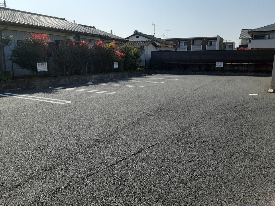 18/24 駐車場