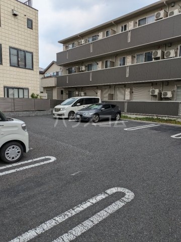 17/27 駐車場