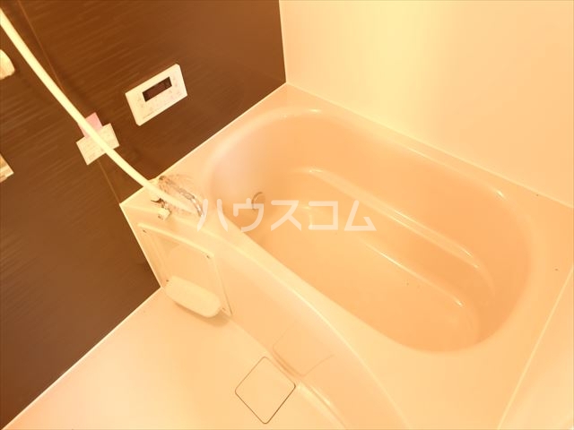 13/30 浴室