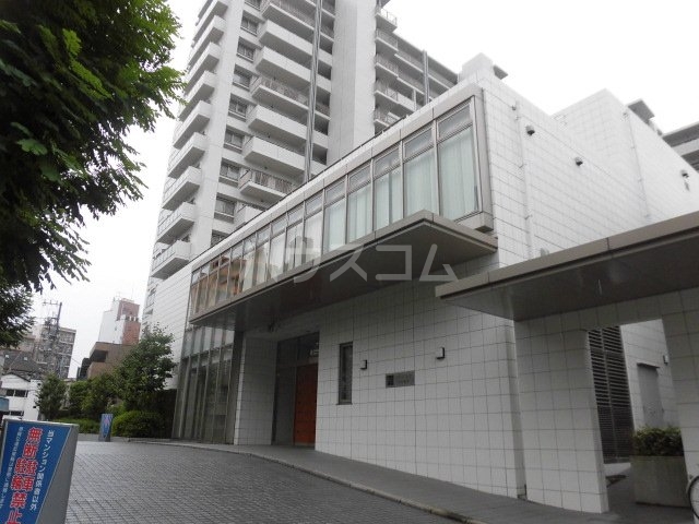 2/2 エントランス