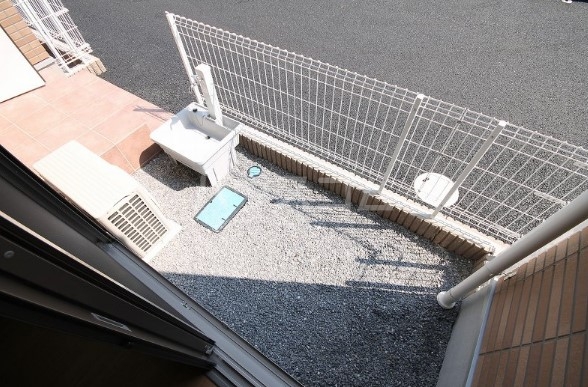 18/24 バルコニー