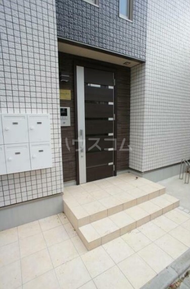 17/18 エントランス