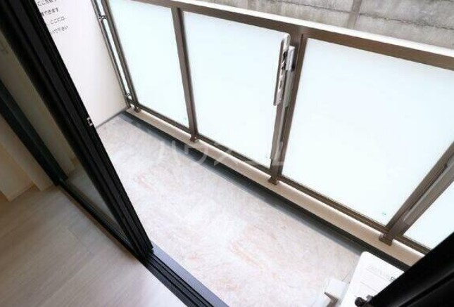 14/23 バルコニー