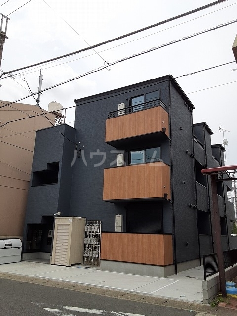 2/30 外観