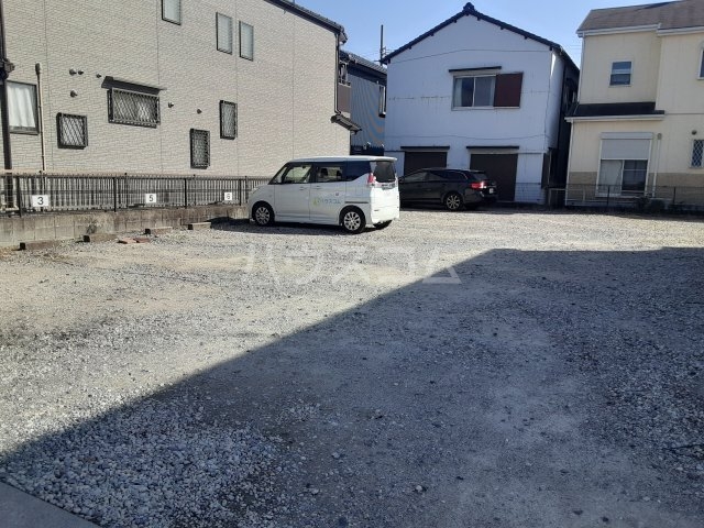 19/26 駐車場
