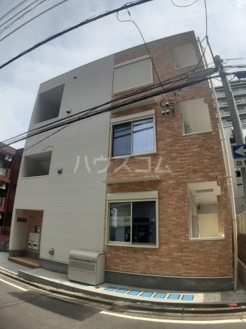 26/30 エントランス