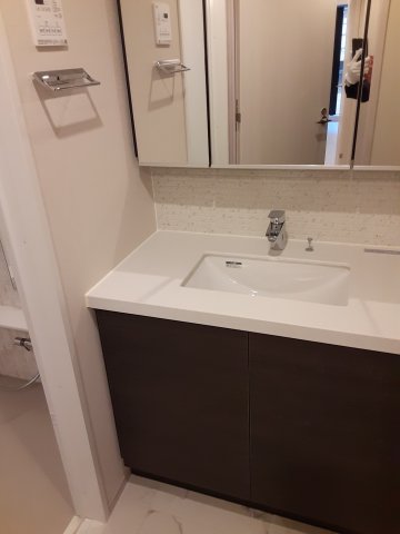 16/30 洗面