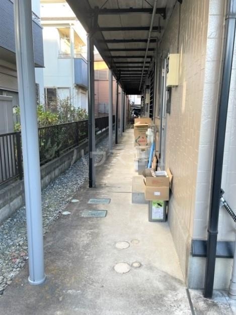 27/30 エントランス