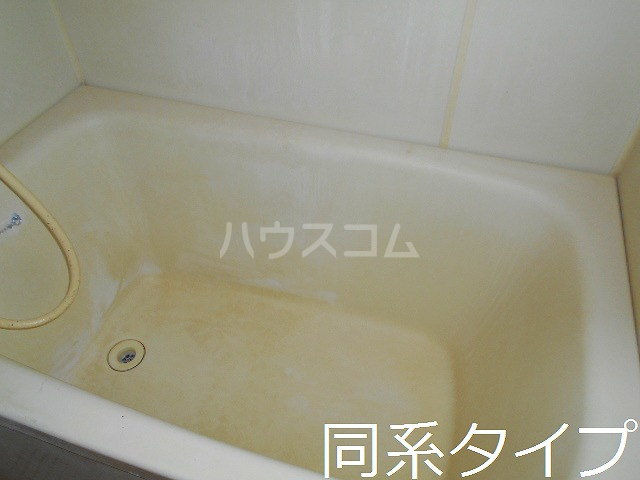 19/30 浴室