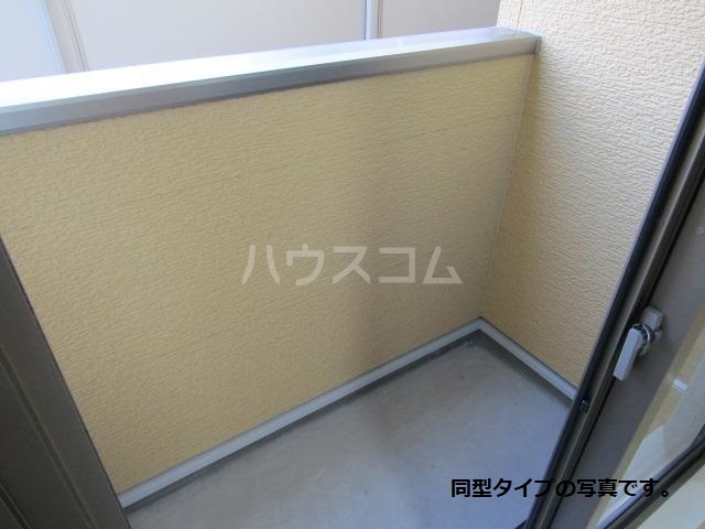 19/28 バルコニー