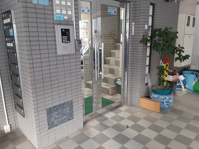 建物エントランス
