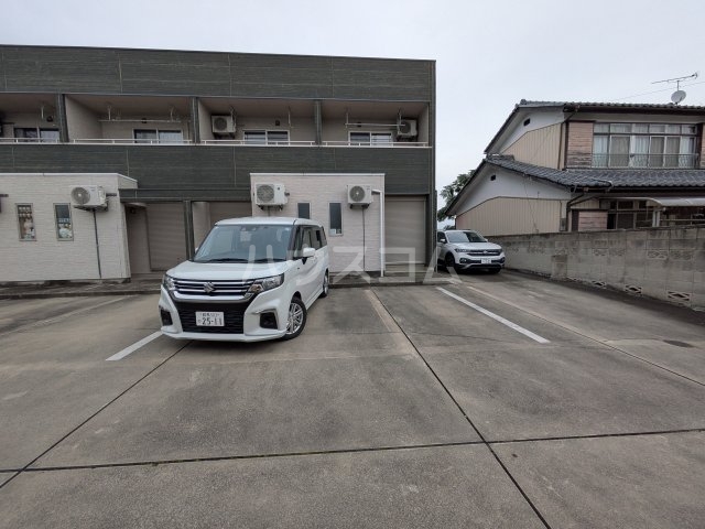 24/30 駐車場