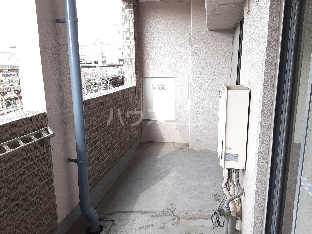 20/30 バルコニー