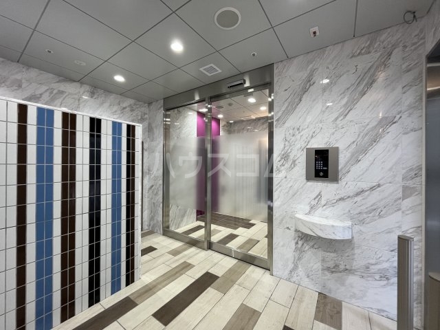 29/30 エントランス