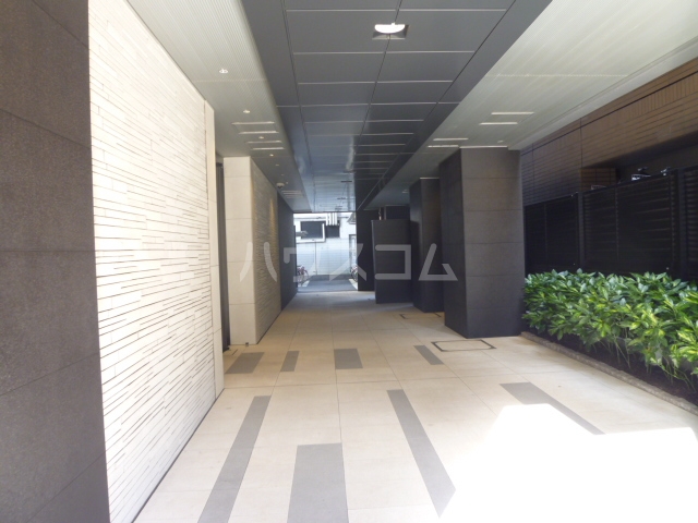 17/26 エントランス