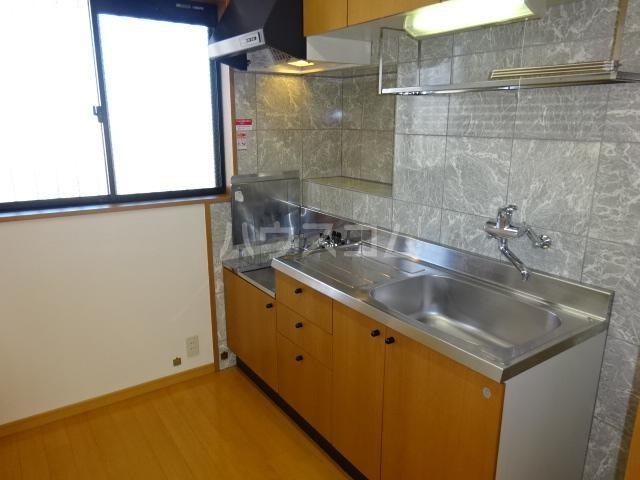 13/28 キッチン