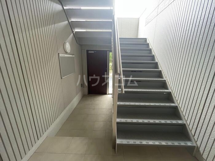 20/25 エントランス