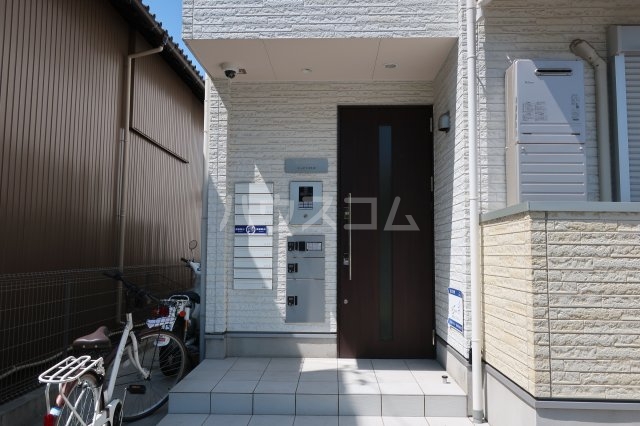 29/30 エントランス