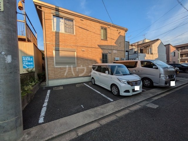 28/30 駐車場