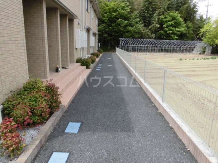 21/30 エントランス