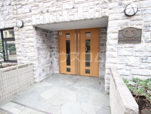 17/22 エントランス