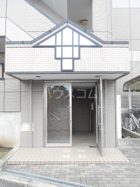 3/4 エントランス