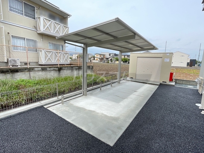 20/30 駐車場