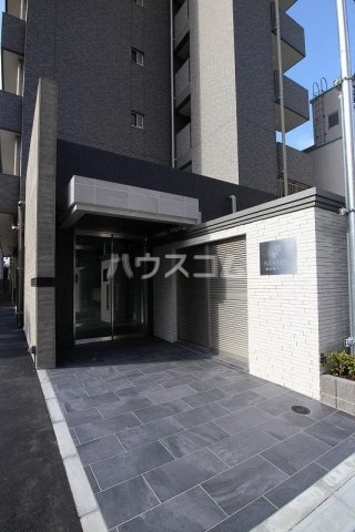 16/21 エントランス