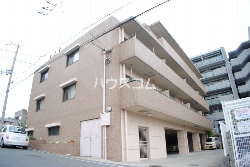 20/28 エントランス