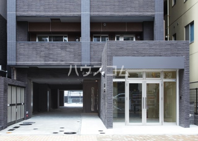 14/21 エントランス