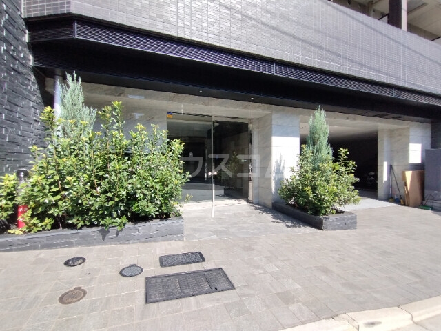 14/23 エントランス