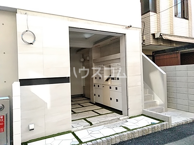 19/28 エントランス