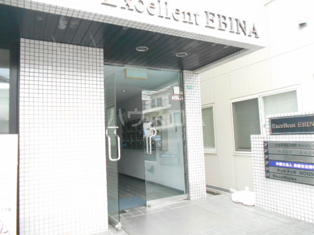 27/30 エントランス