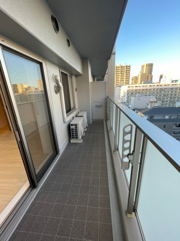 19/30 バルコニー